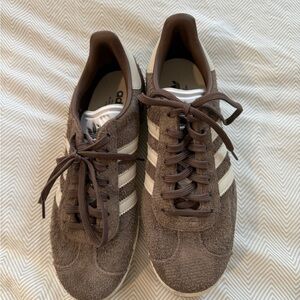 Adidas Gazelle indoor Sneakers